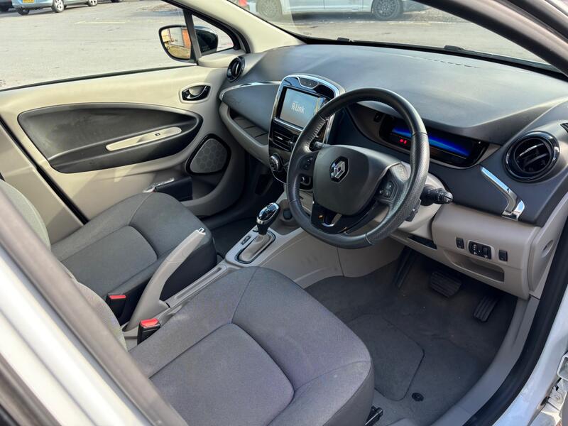RENAULT ZOE