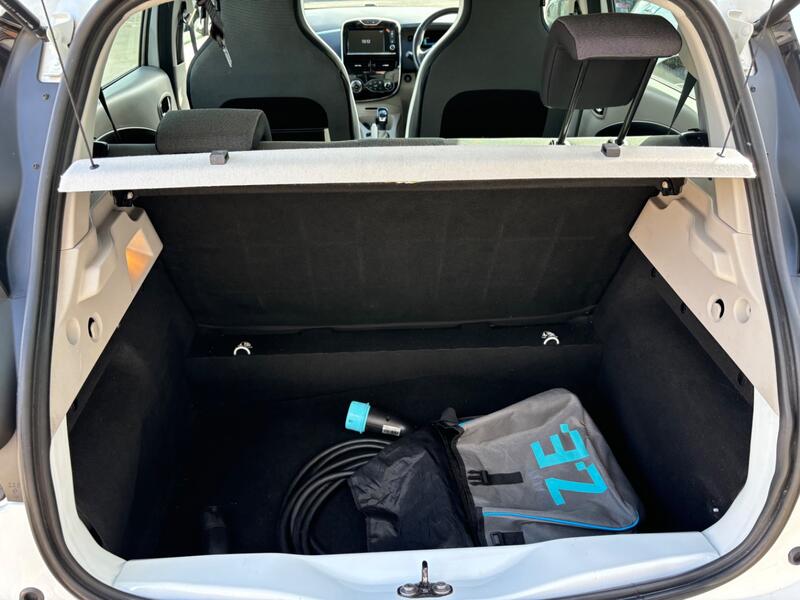 RENAULT ZOE