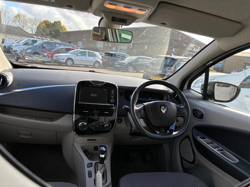 RENAULT ZOE