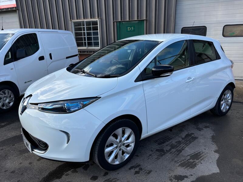 RENAULT ZOE
