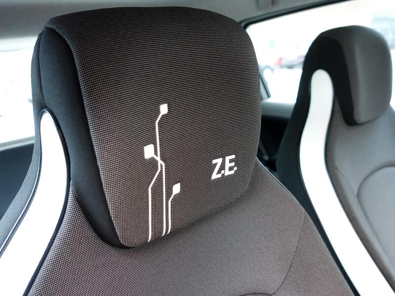RENAULT ZOE