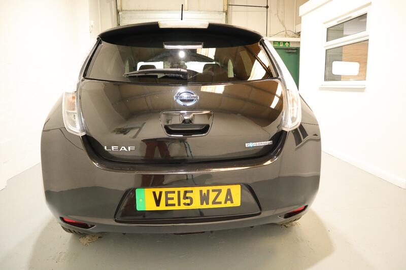 NISSAN LEAF