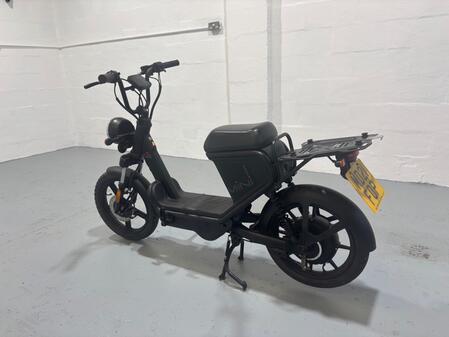 KEEWAY E-ZI 