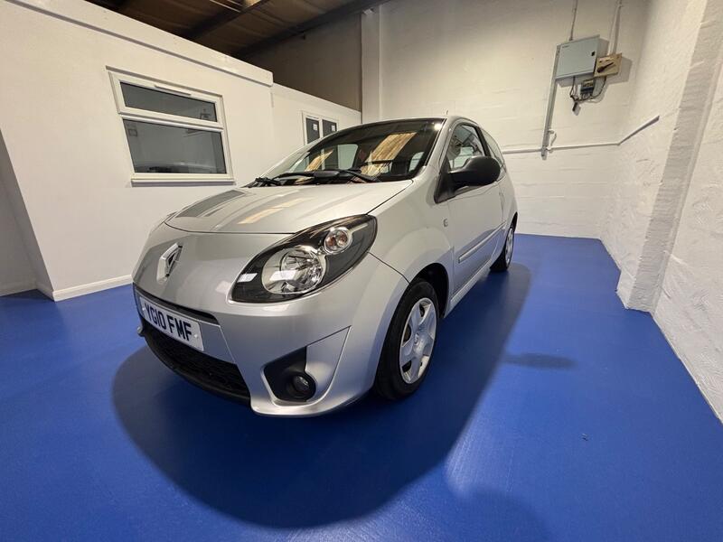 RENAULT TWINGO