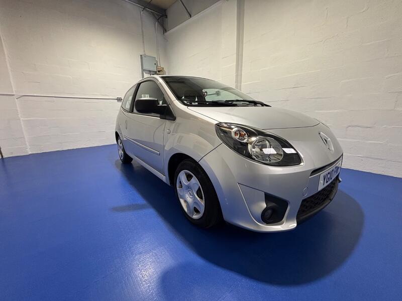 RENAULT TWINGO