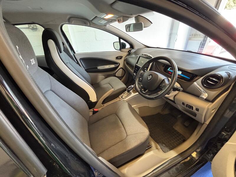 RENAULT ZOE
