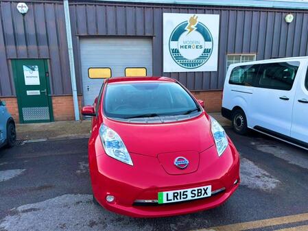 NISSAN LEAF 24kWh Tekna