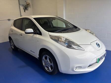 NISSAN LEAF 24kWh Acenta